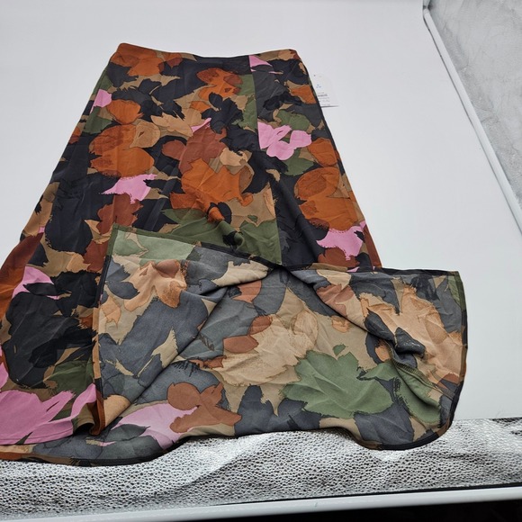 Time and Tru TT Midi Slip Skirt Painted Floral Print Split Size S - Picture 2 of 7